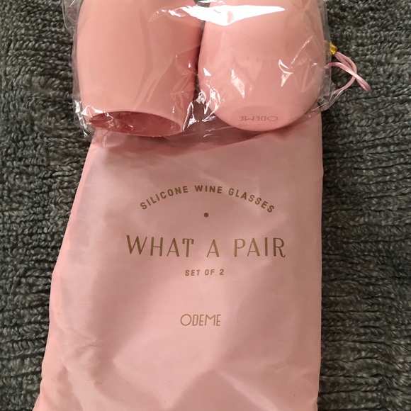 Odeme Silicone Wine Glasses - Picture 3 of 4